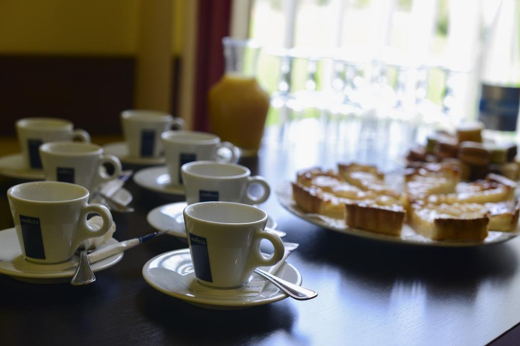 Logis Hotel Restaurant Le Sainte Mere Екстериор снимка