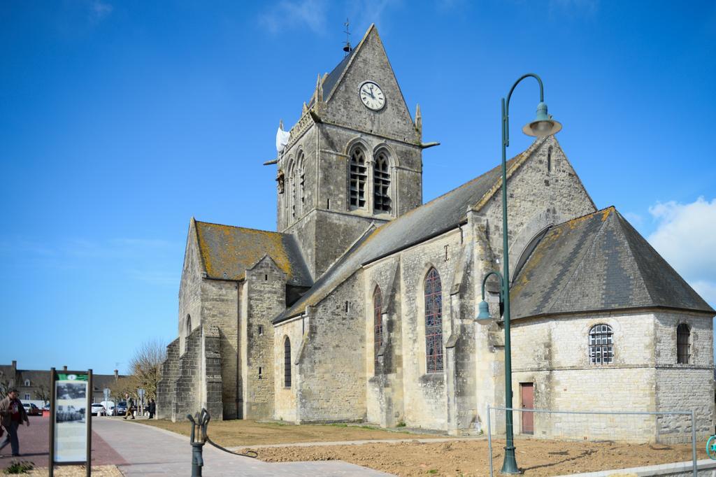 Logis Hotel Restaurant Le Sainte Mere Екстериор снимка
