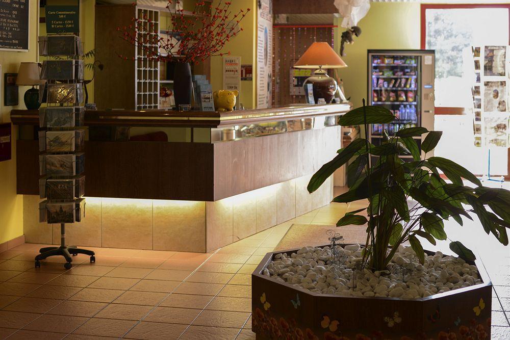 Logis Hotel Restaurant Le Sainte Mere Екстериор снимка