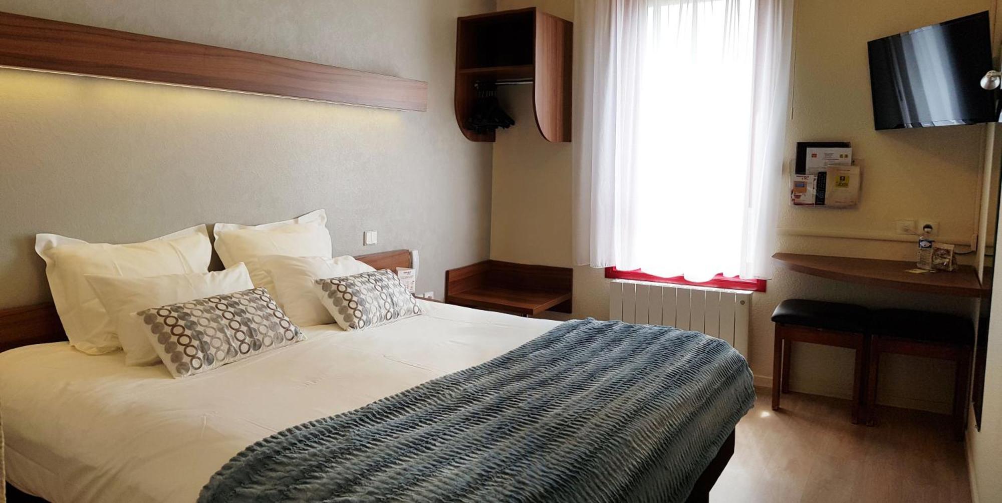 Logis Hotel Restaurant Le Sainte Mere Екстериор снимка